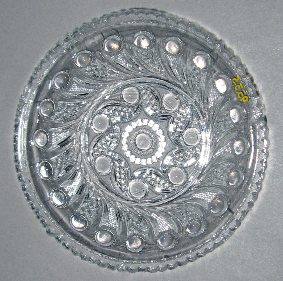 1995.0003.005 Pressed glass dish
