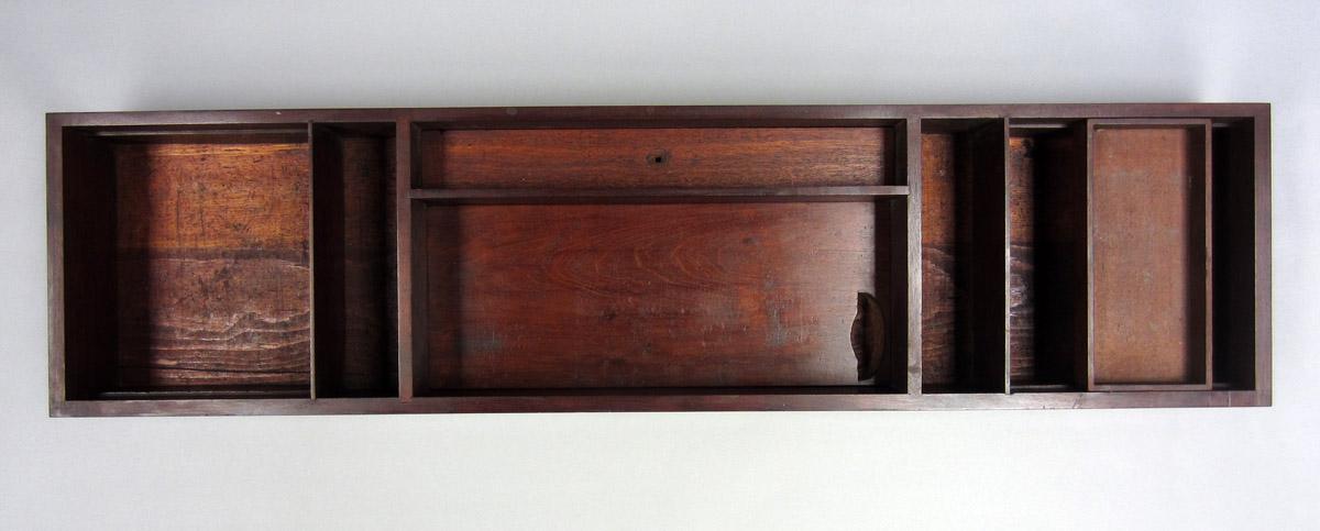 1995.0006.001 Tool box, Back tier 4, 6 compartment tray