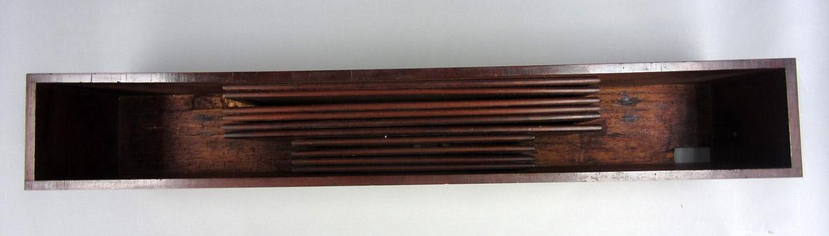 1995.0006.001 Tool box, Front tier 2 dividers view 1