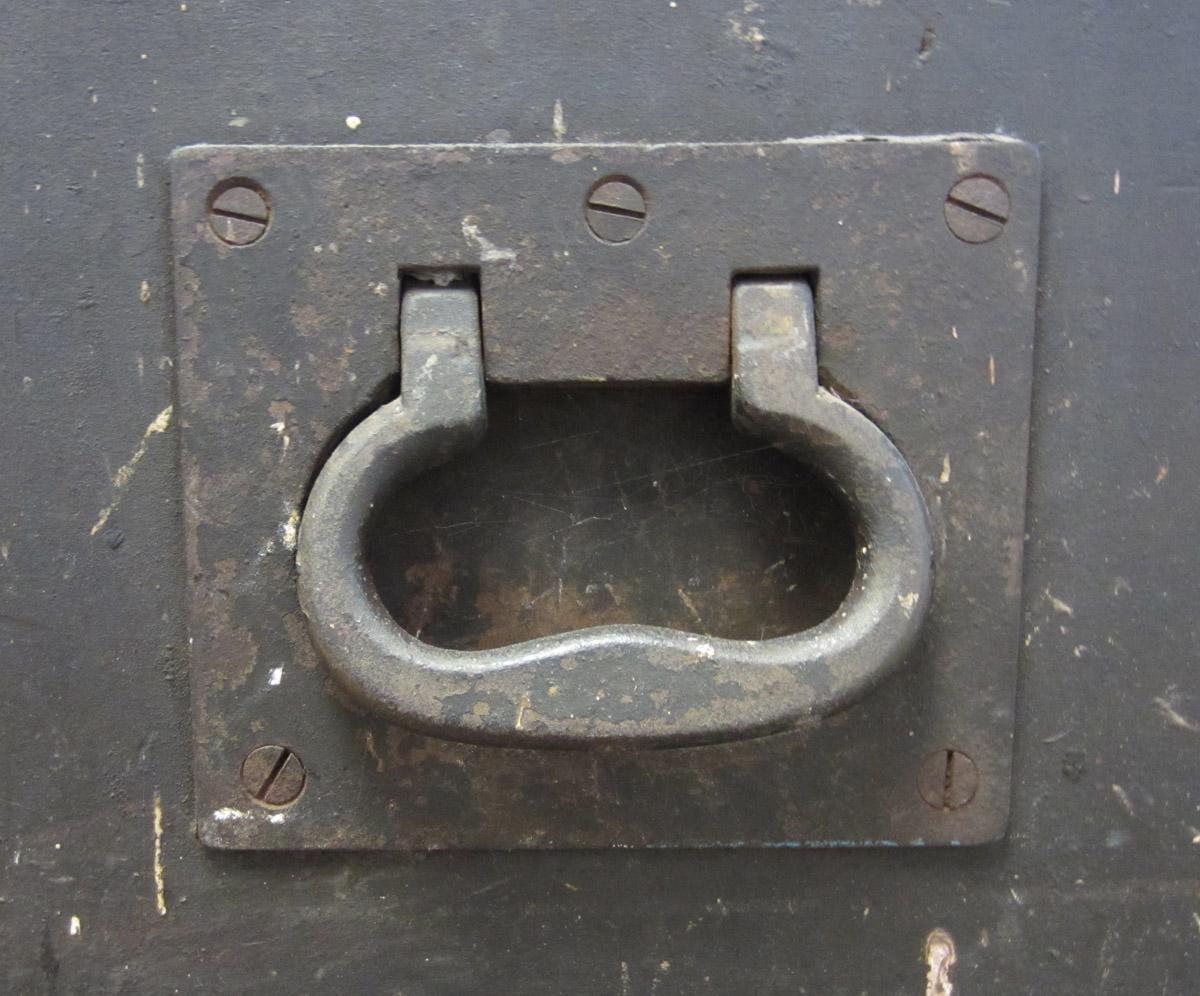 1995.0006.001 Tool box, Handle proper left