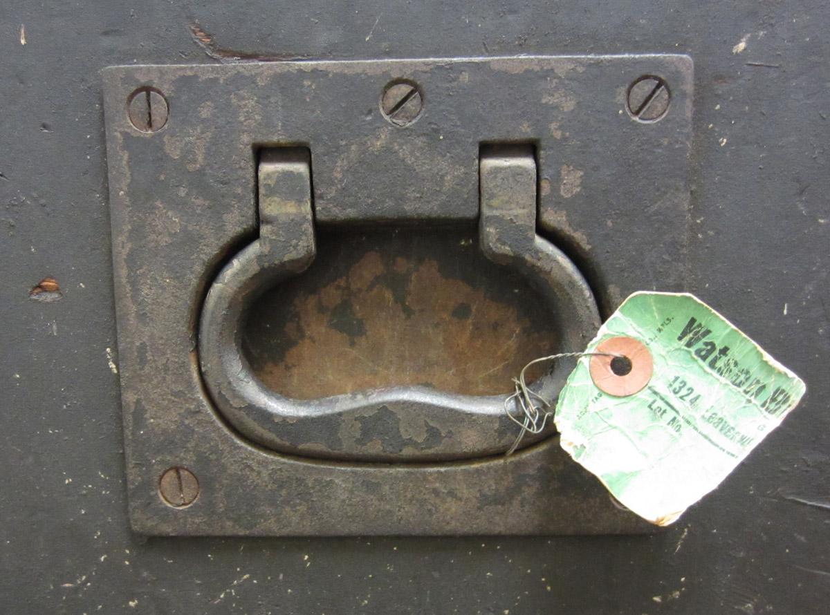 1995.0006.001 Tool box, Handle proper right