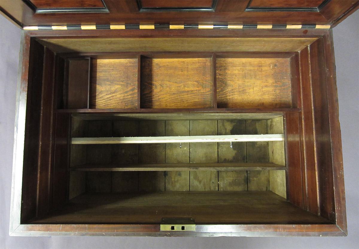 1995.0006.001 Tool box, Overall front bottom