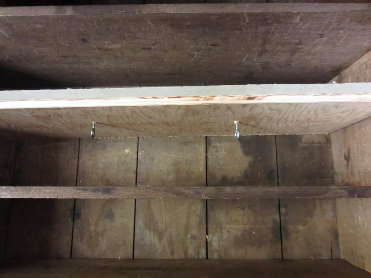 1995.0006.001 Tool box, Bottom view