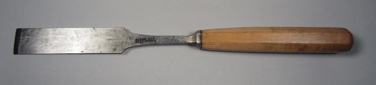 1995.0006.007 Chisel, Full