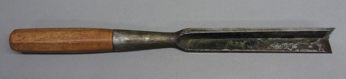 1995.0006.032 Bruzz chisel, side 1