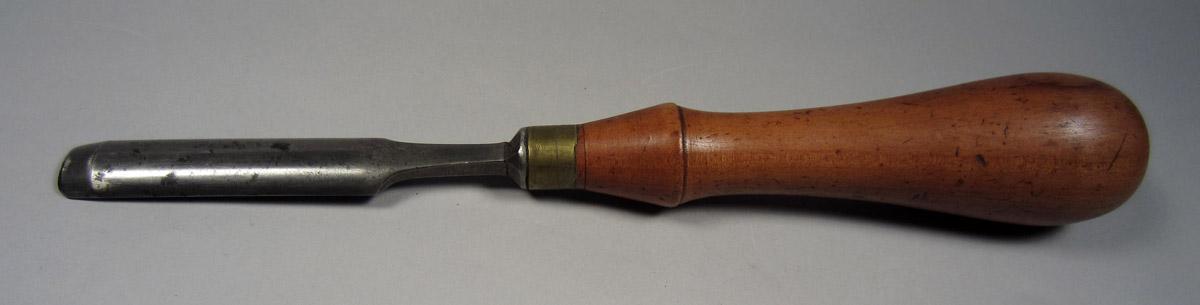1995.0006.039 Chisel, Back