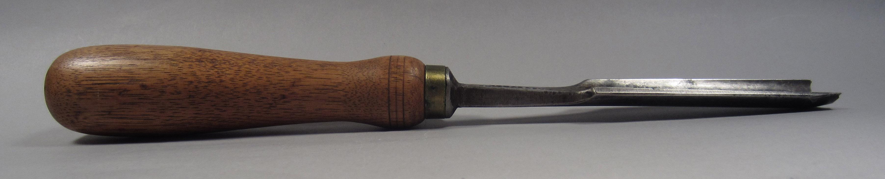 1995.0006.041, Gouge, side 2
