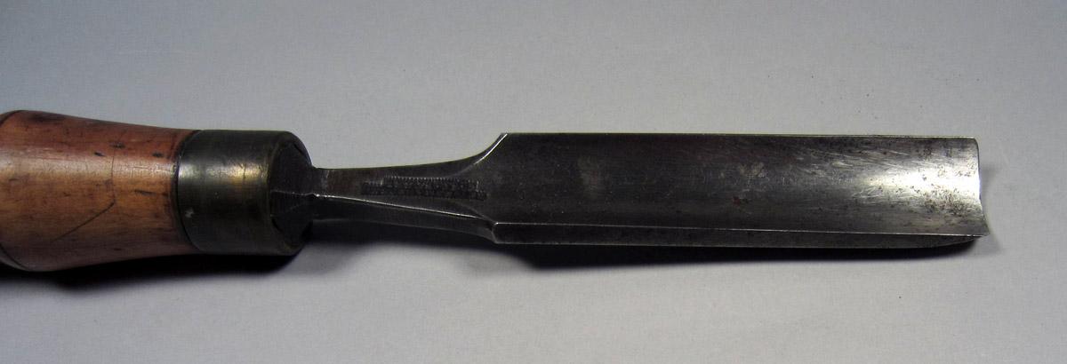 1995.0006.042 Chisel, Edge view 2
