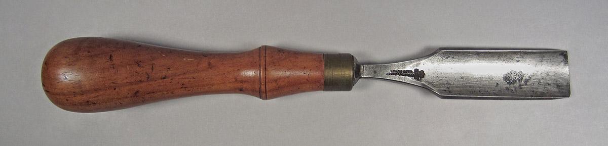 1995.0006.043, Gouge, side 1