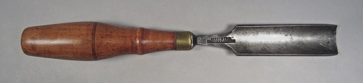 1995.0006.044, Gouge, side 1