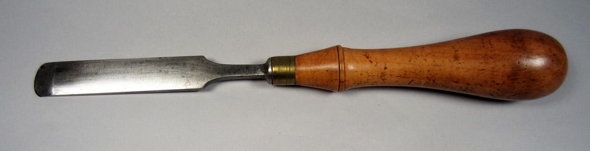 1995.0006.048 Chisel, Back