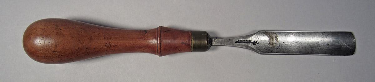 1995.0006.049, Gouge, side 1