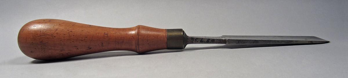 1995.0006.050, Gouge, side 2