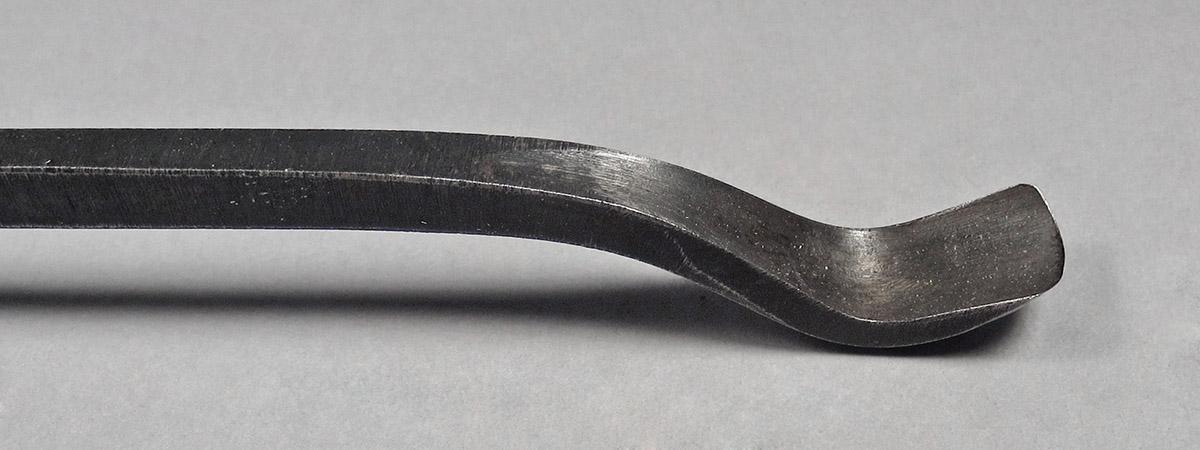 1995.0006.056, Gouge, blade detail