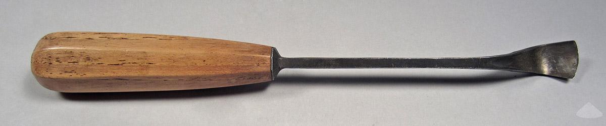 1995.0006.057, Gouge, side 1
