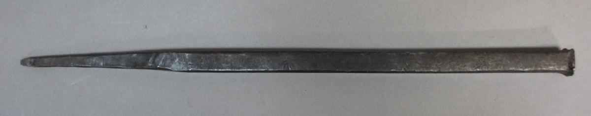 1995.0006.068 Flooring punch chisel, side 1