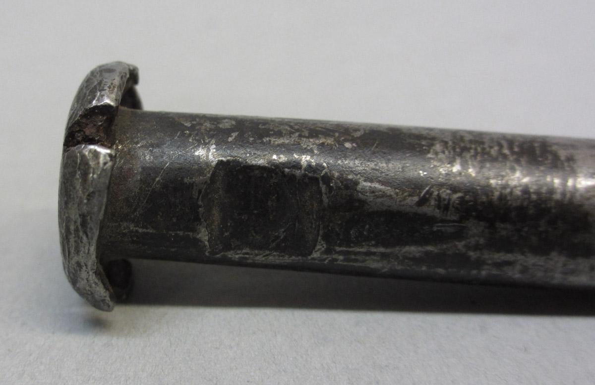 1995.0006.070 Flooring punch chisel, base detail view