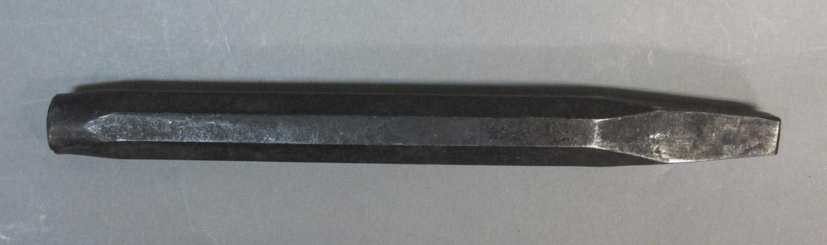 1995.0006.074 Chisel, side 2