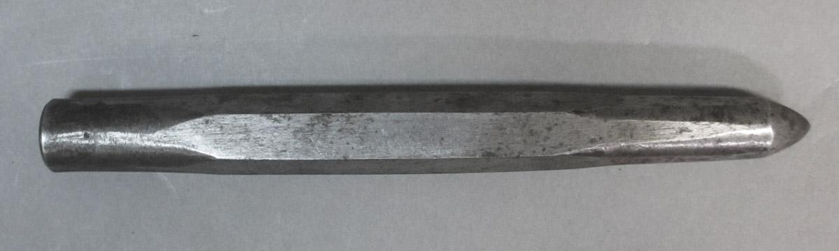 1995.0006.076 Center punch chisel, side 2