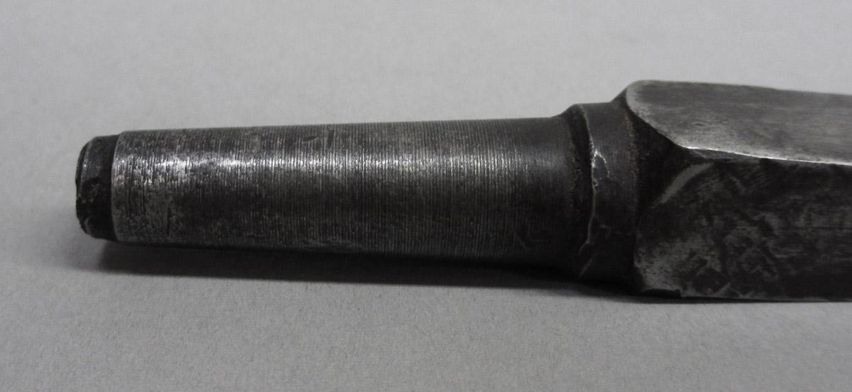1995.0006.077 Machine mortise chisel, tang detail