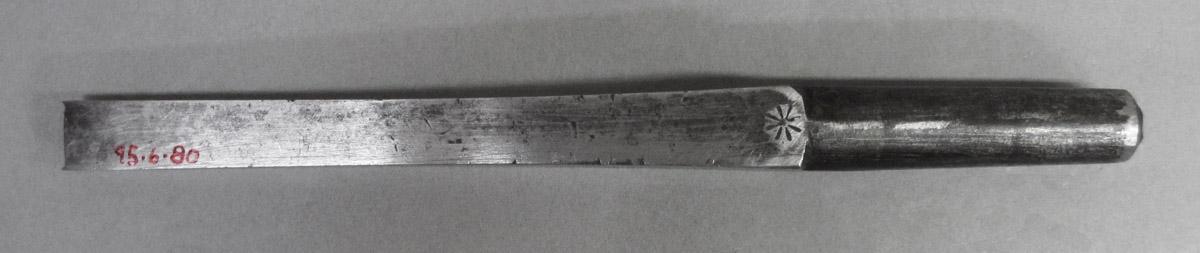 1995.0006.080 Machine mortise chisel, side 3