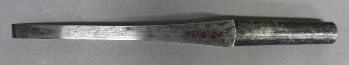 1995.0006.084 Machine mortise chisel, side 1