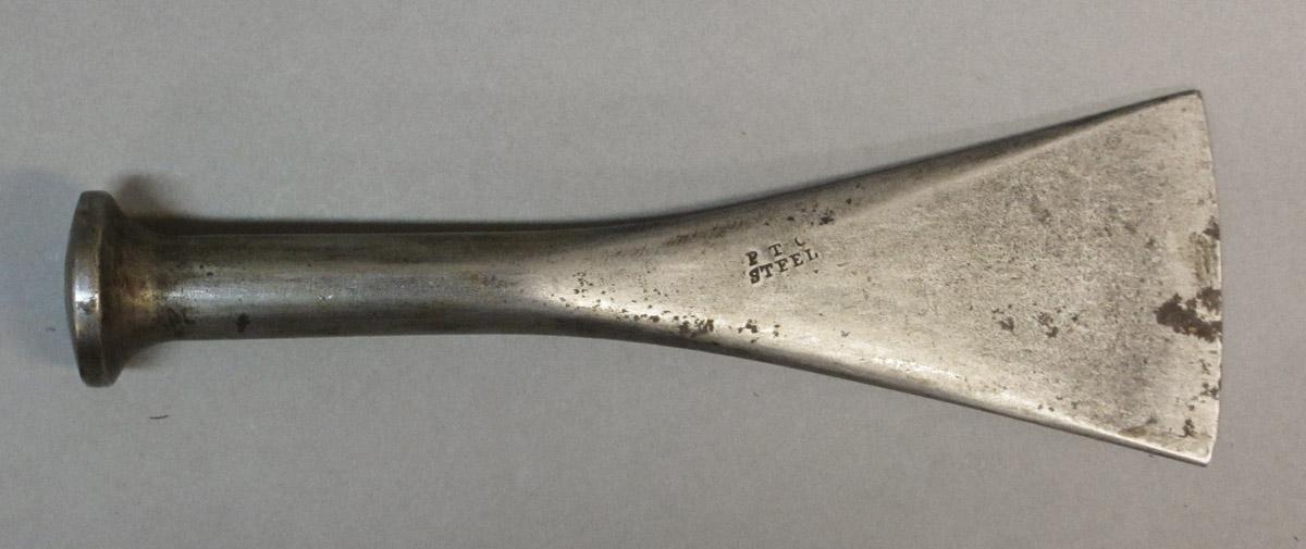 1995.0006.088 Caulking iron