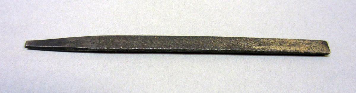 1995.0006.095 Half round file, View 1