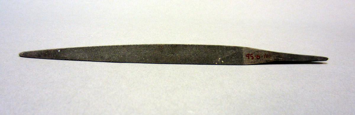 1995.0006.100 Three-square file, View 2