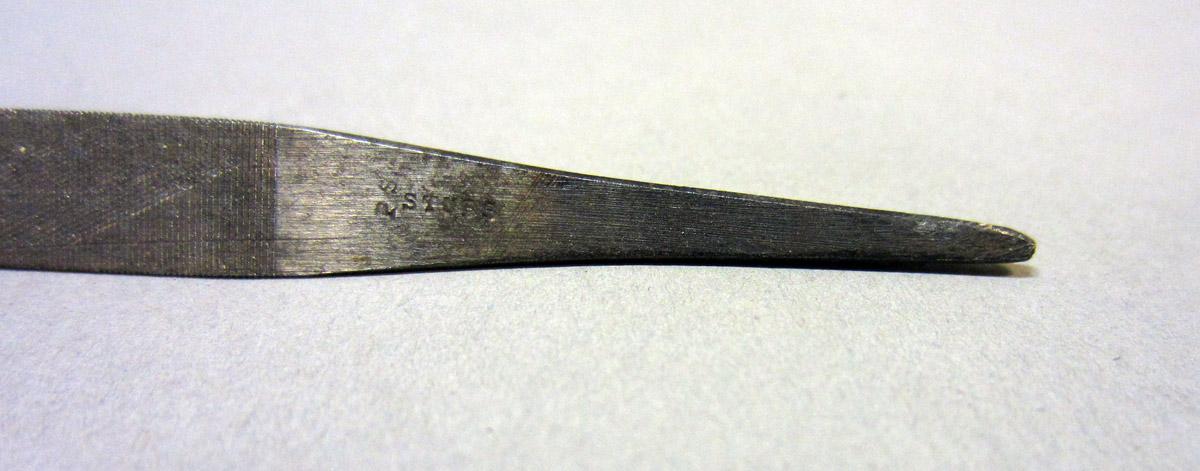 1995.0006.100 Three-square file, Mark
