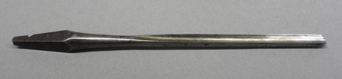 1995.0006.145 Spoon bit