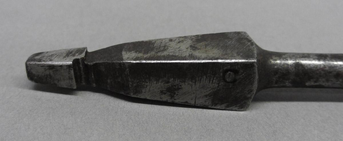 1995.0006.163 Single twist auger bit, tang detail