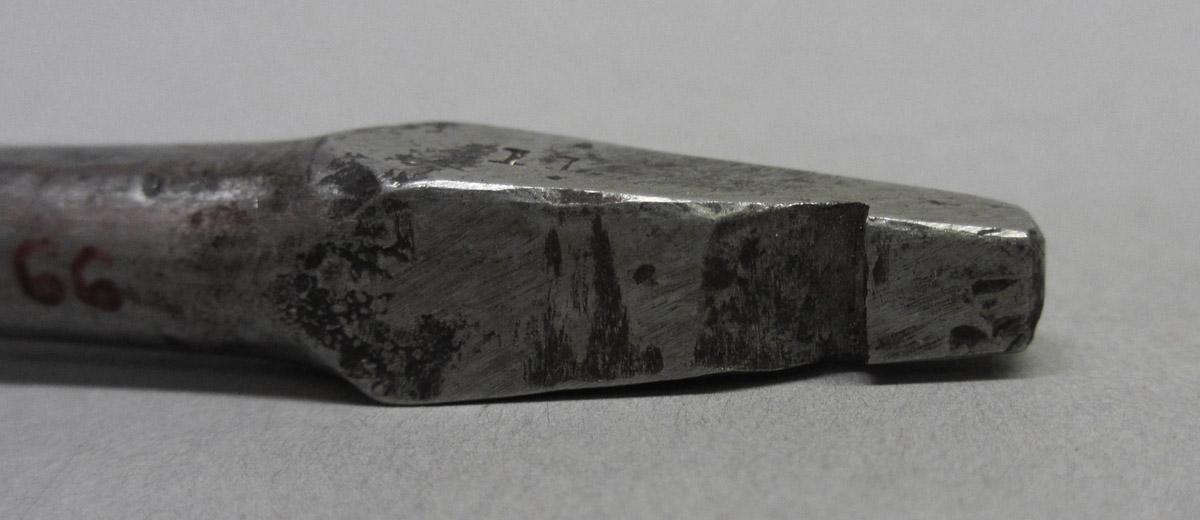 1995.0006.166 Auger bit, tang detail