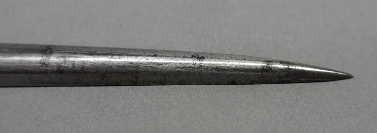 1995.0006.186 Reamer bit, tip detail