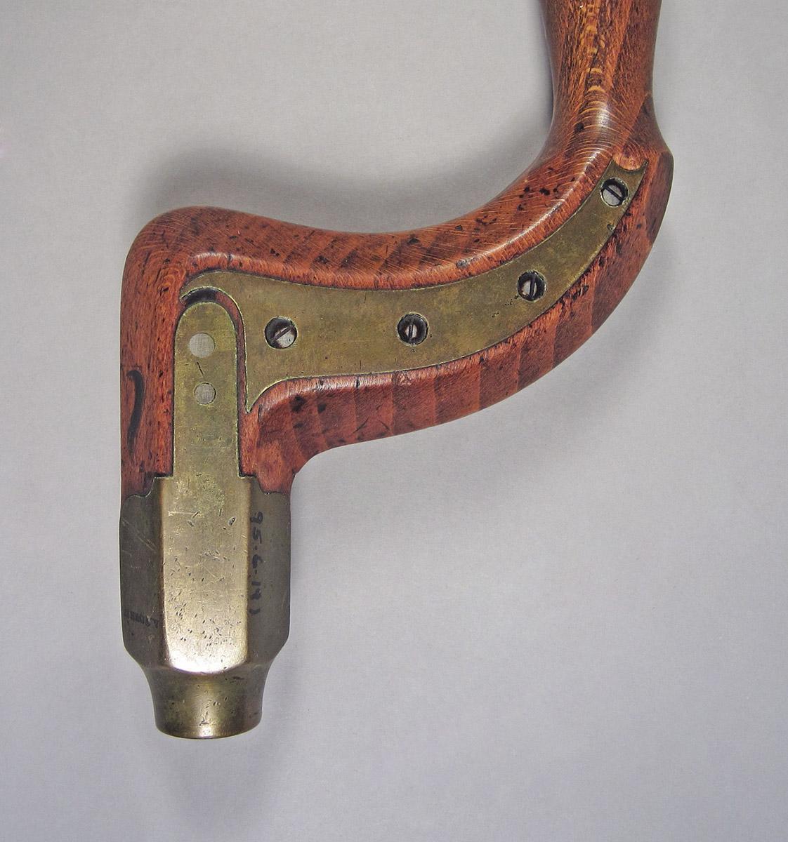 1995.0006.191, Brace, lower part