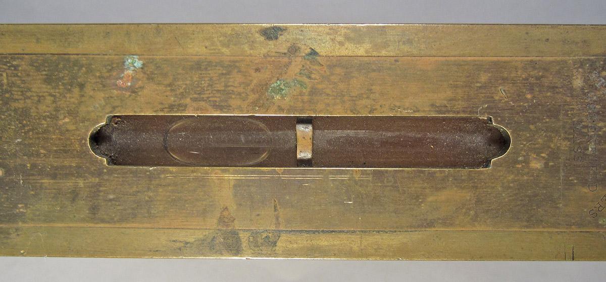 1995.0006.196, Spirit level, top level detail