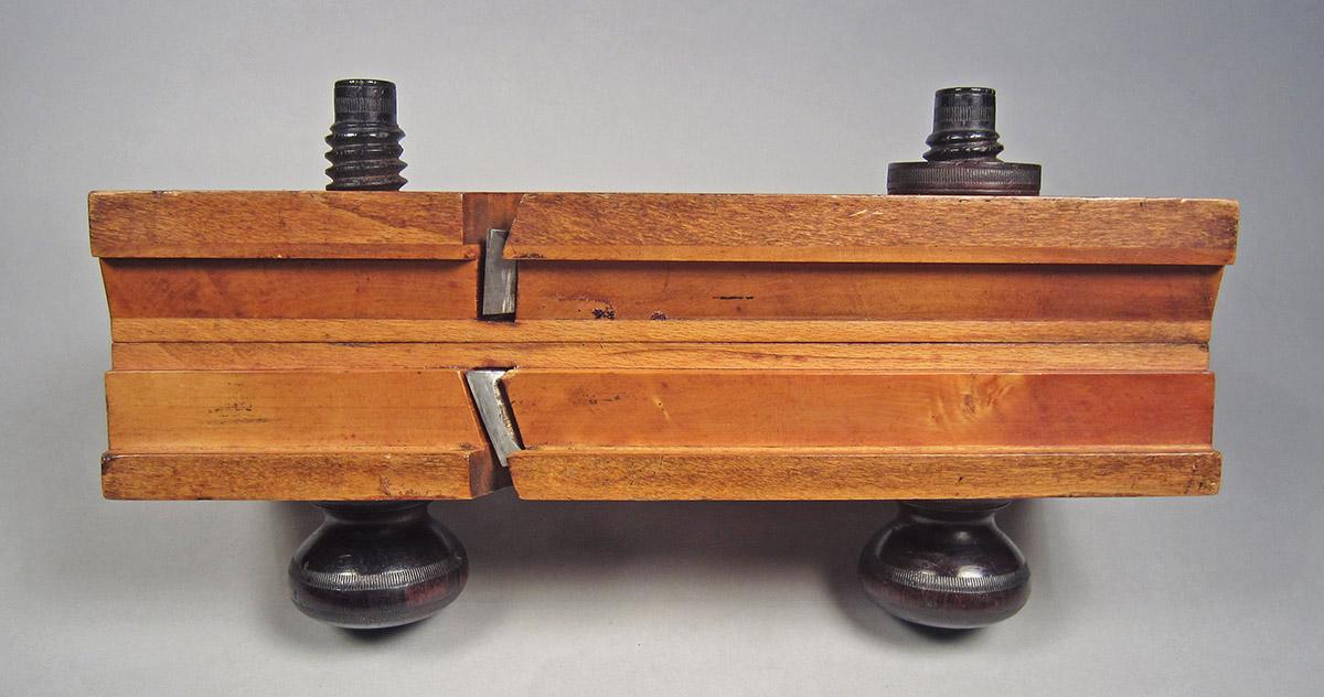 1995.0006.202 A-G, Sash plane, sole