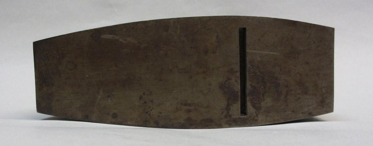 1995.0006.206 Smooth plane, bottom view