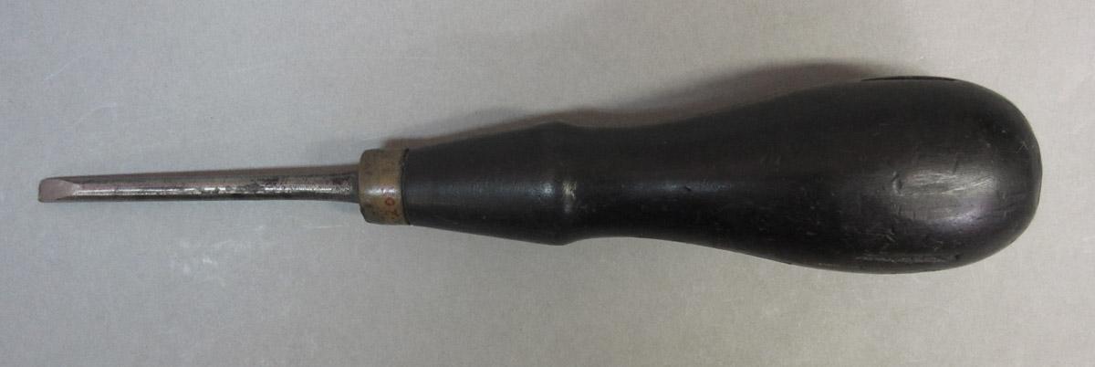 1995.0006.208 Turnscrew, side 1