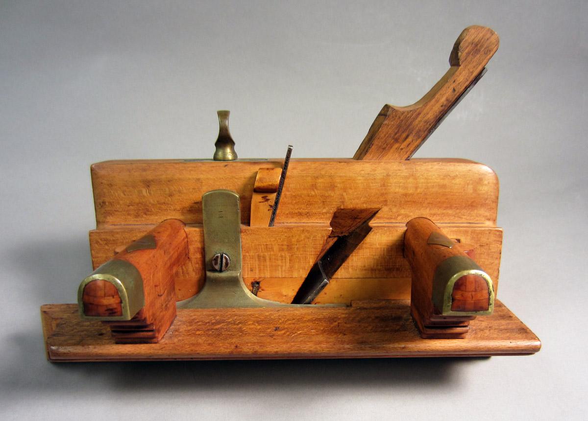 1995.0006.214 A-H Sash plane, View 1