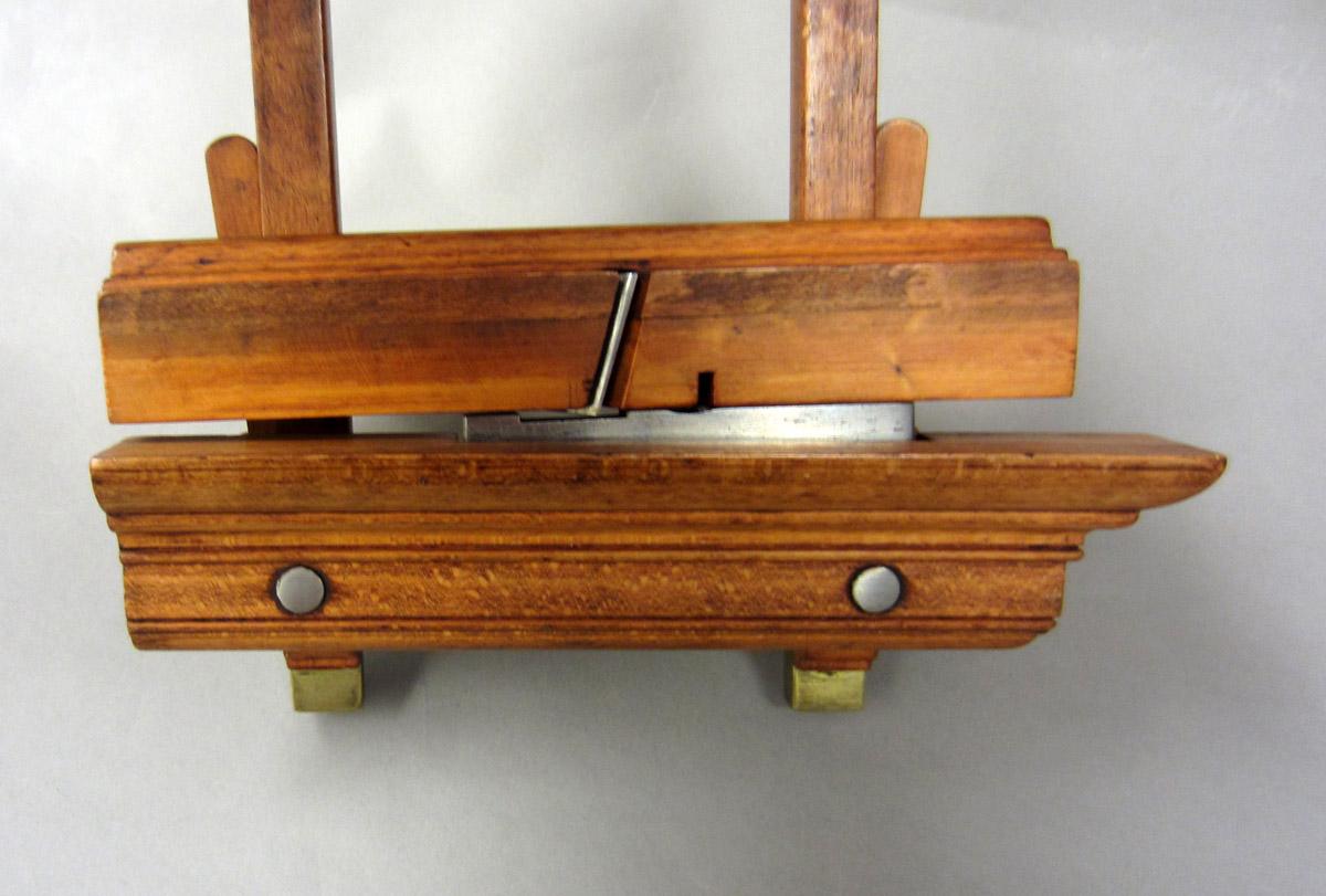 1995.0006.214 A-H Sash plane, Underside