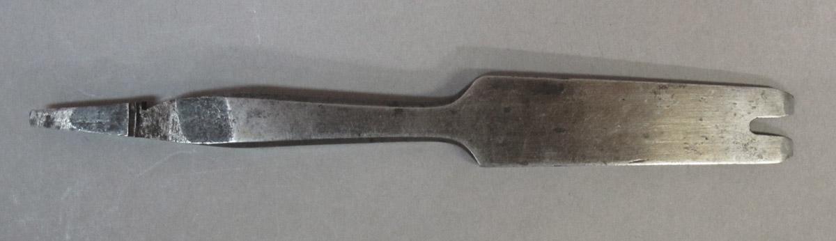 1995.0006.218 Forked screwdriver bit, side 2