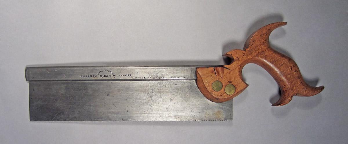 1995.0006.225, Dovetail saw, side 1