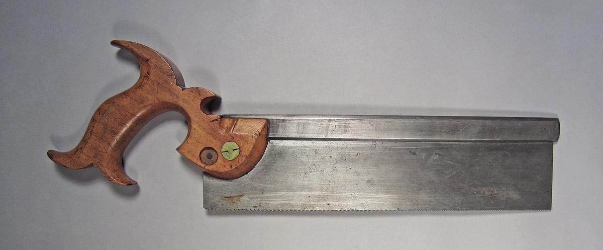 1995.0006.225, Dovetail saw, side 2