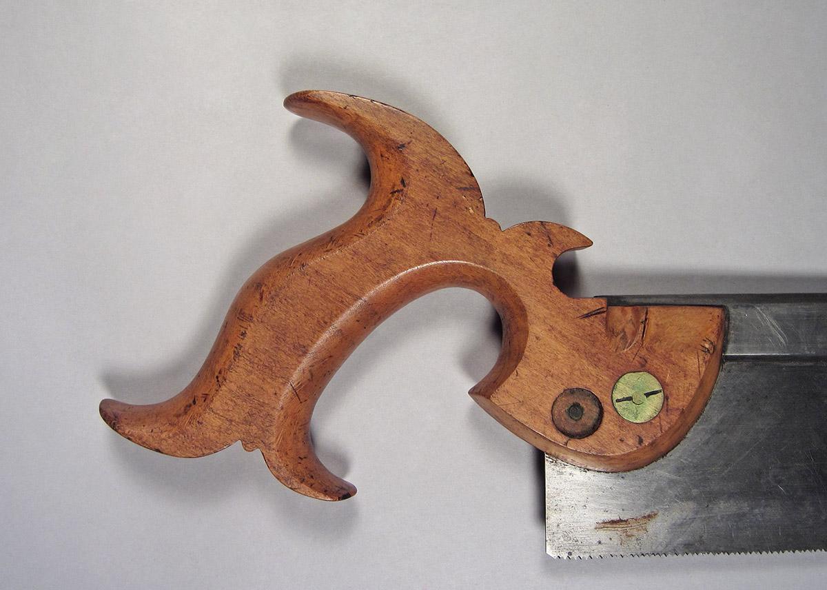 1995.0006.225, Dovetail saw, handle side 1