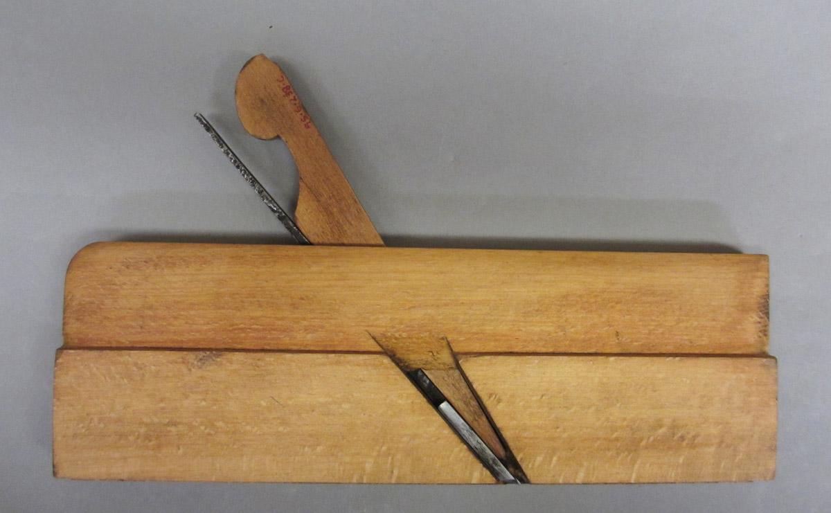 1995.0006.238 A-C Bead plane, View 1