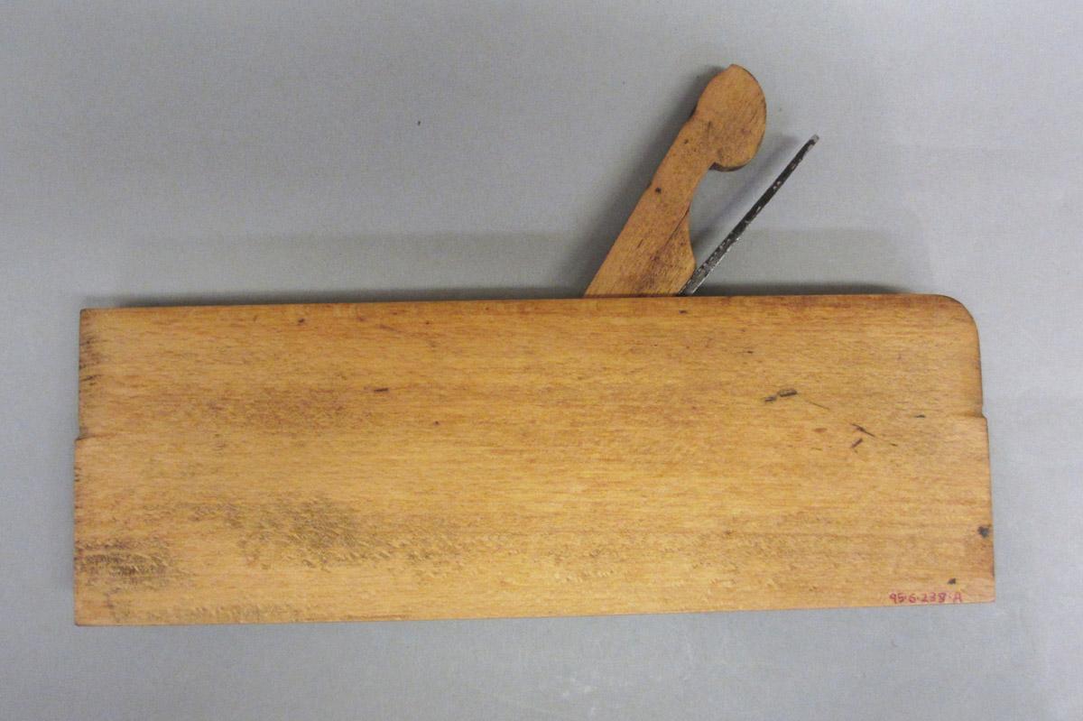 1995.0006.238 A-C Bead plane, View 2