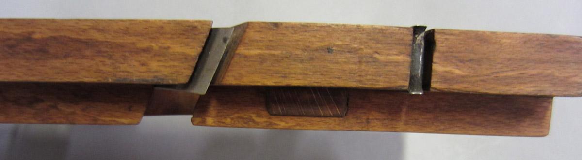 1995.0006.239 A-F Dado plane, Underside