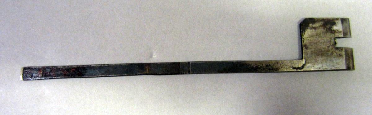 1995.0006.241 B Tongue plane, Iron view 2