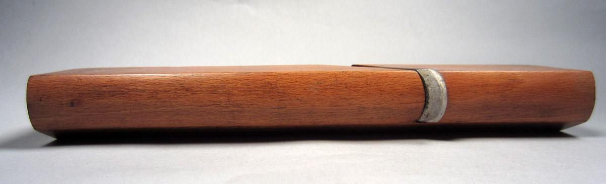 1995.0006.247 Round plane, Sole